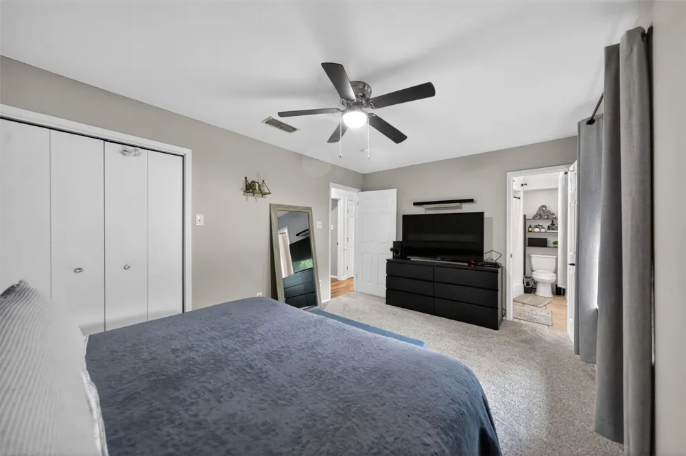 709 S Oak Street Van, TX 75790