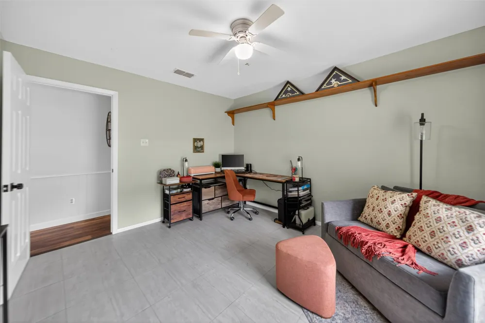 709 S Oak Street Van, TX 75790