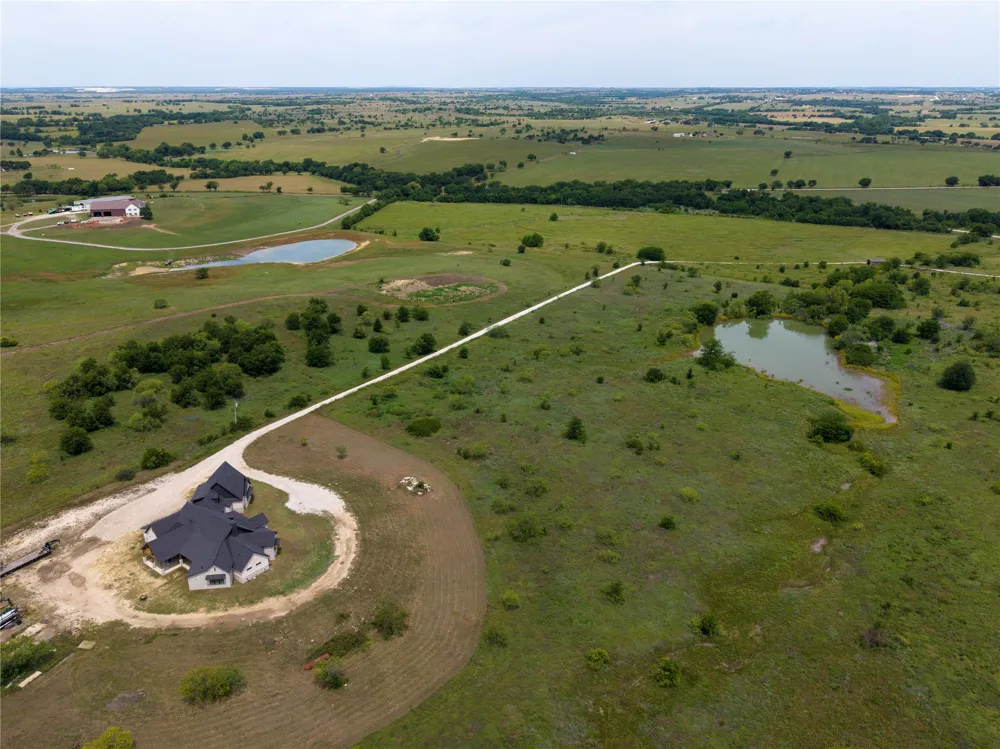 3763 County Road 1110 Rio Vista, TX 76093
