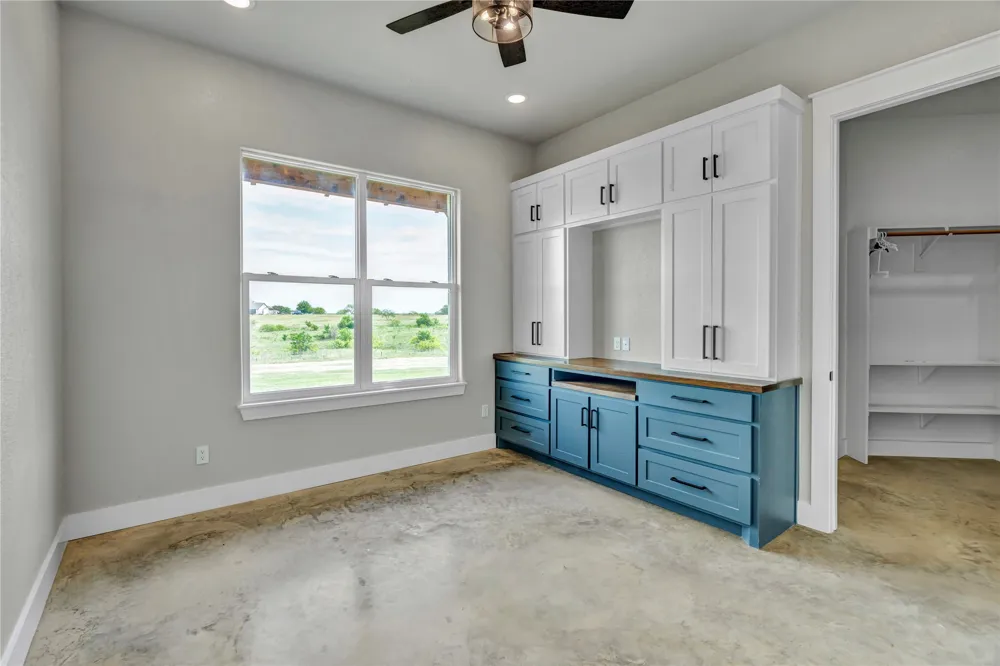 3763 County Road 1110 Rio Vista, TX 76093