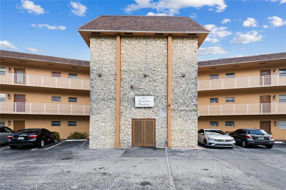 5031 W Oakland Park Boulevard #309 Lauderdale Lakes, FL 33313