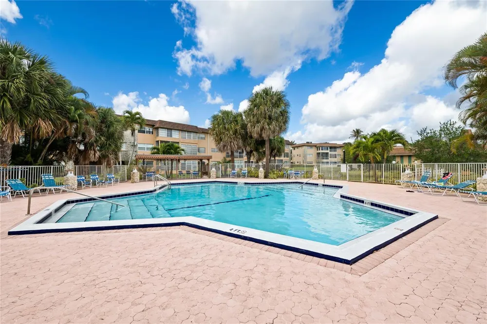 5031 W Oakland Park Boulevard #309 Lauderdale Lakes, FL 33313