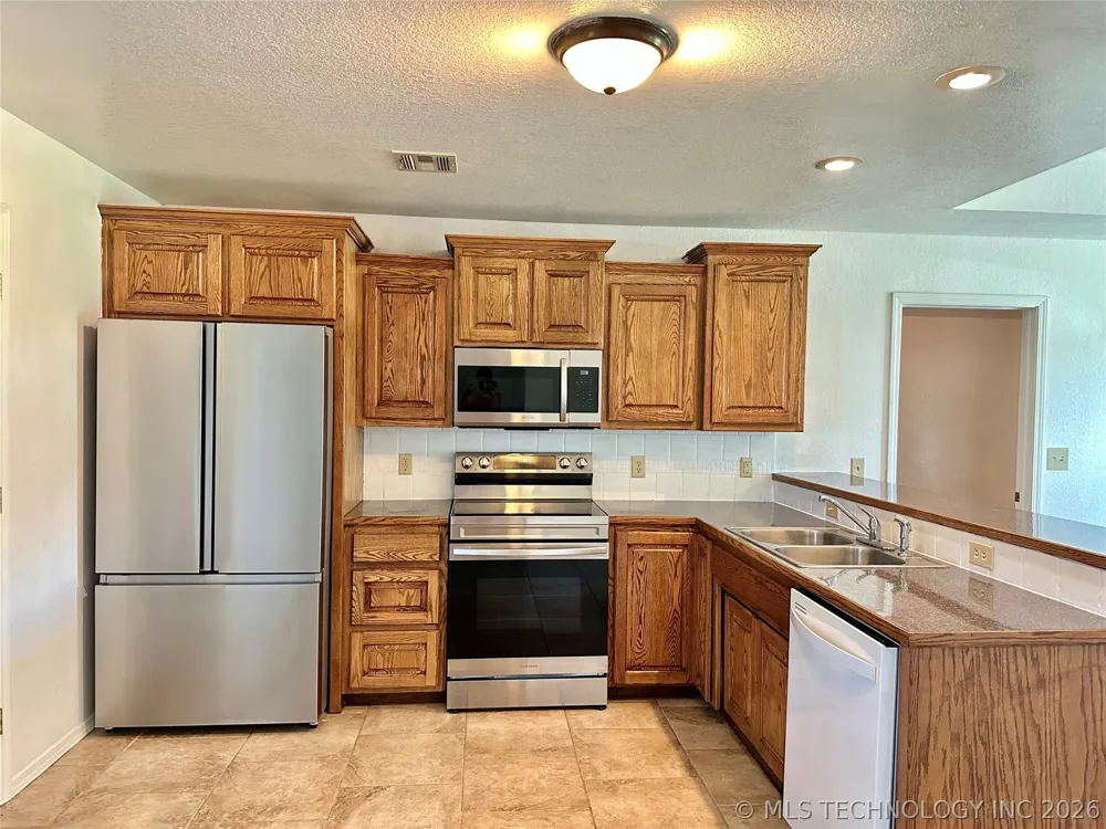 1306 W 17th Street Sulphur, OK 73086