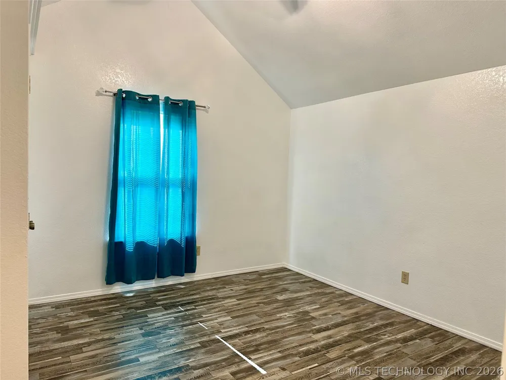 1306 W 17th Street Sulphur, OK 73086