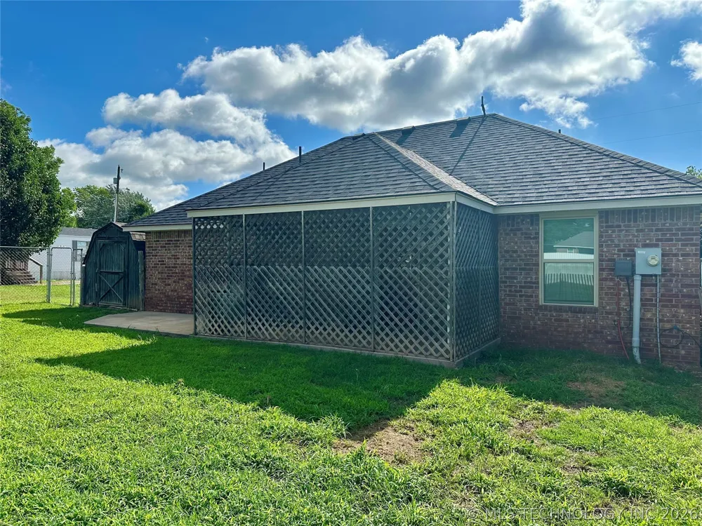 1306 W 17th Street Sulphur, OK 73086