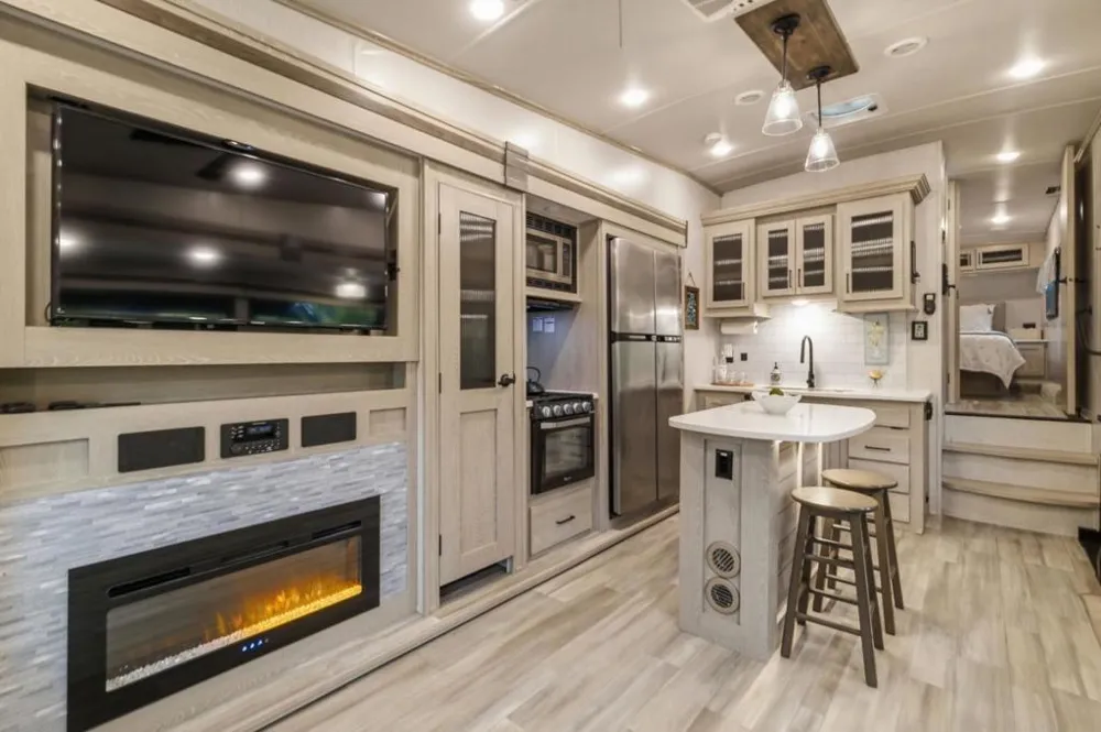 135 Fallen Leaf Drive Boulder Creek, CA 95006
