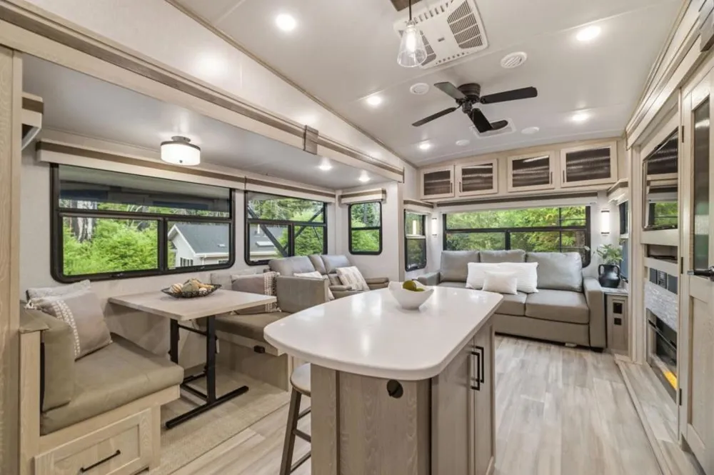 135 Fallen Leaf Drive Boulder Creek, CA 95006