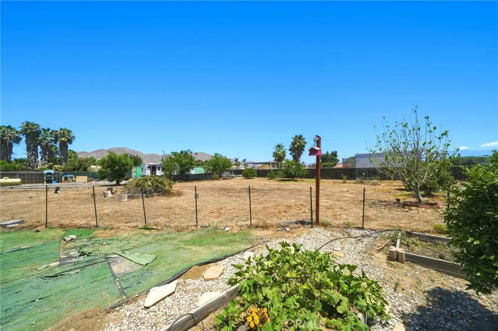 30510 Phillip Rd Nuevo, CA 92567
