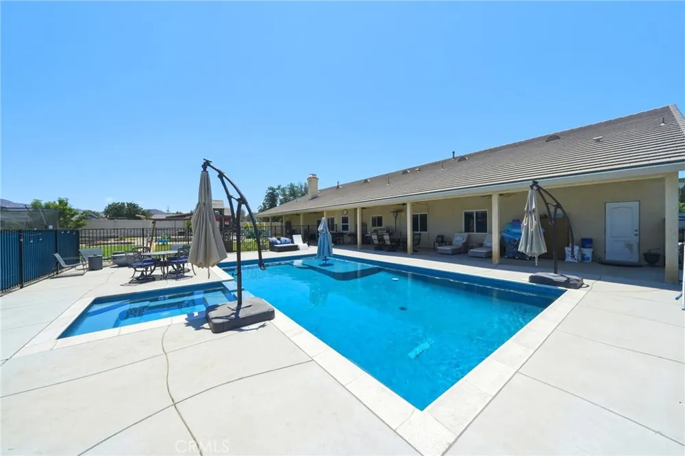 30510 Phillip Rd Nuevo, CA 92567
