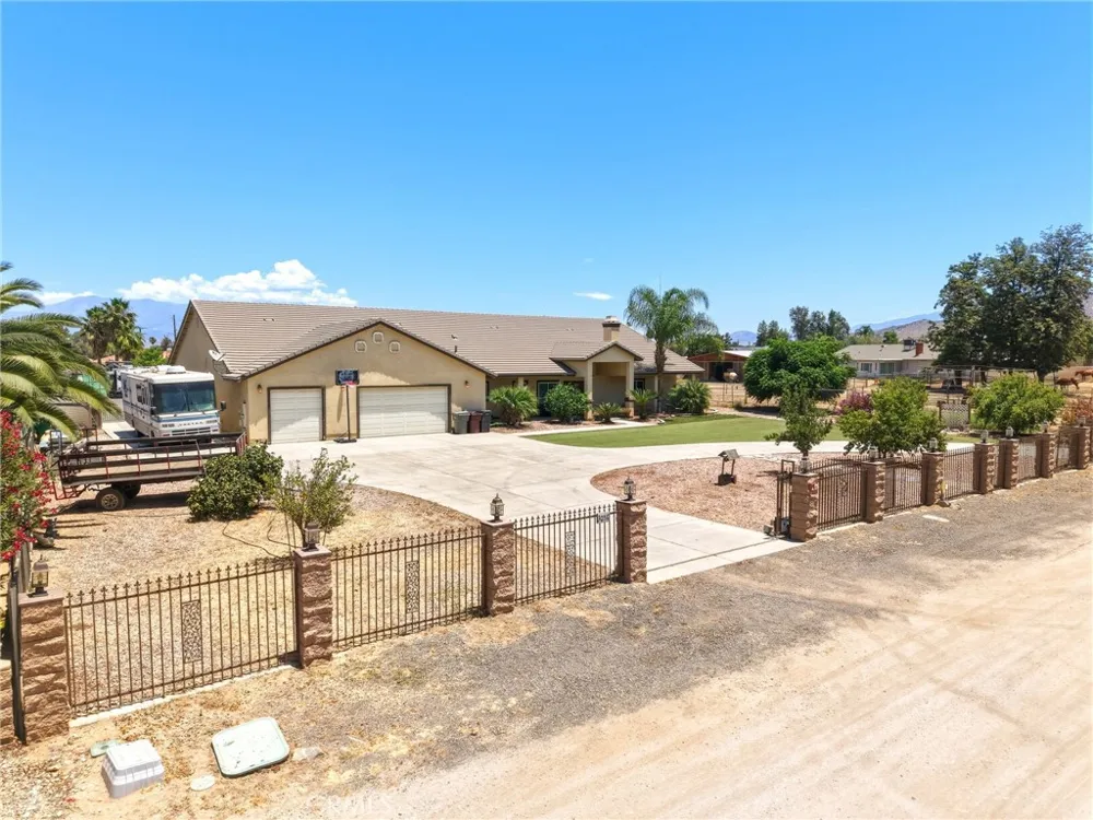 30510 Phillip Rd Nuevo, CA 92567