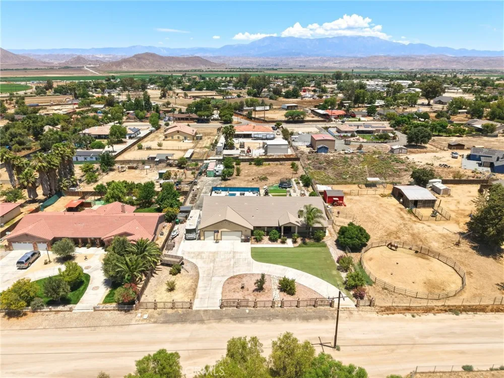30510 Phillip Rd Nuevo, CA 92567