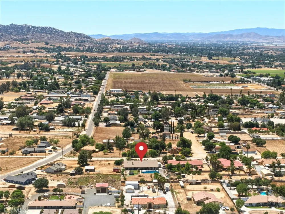 30510 Phillip Rd Nuevo, CA 92567