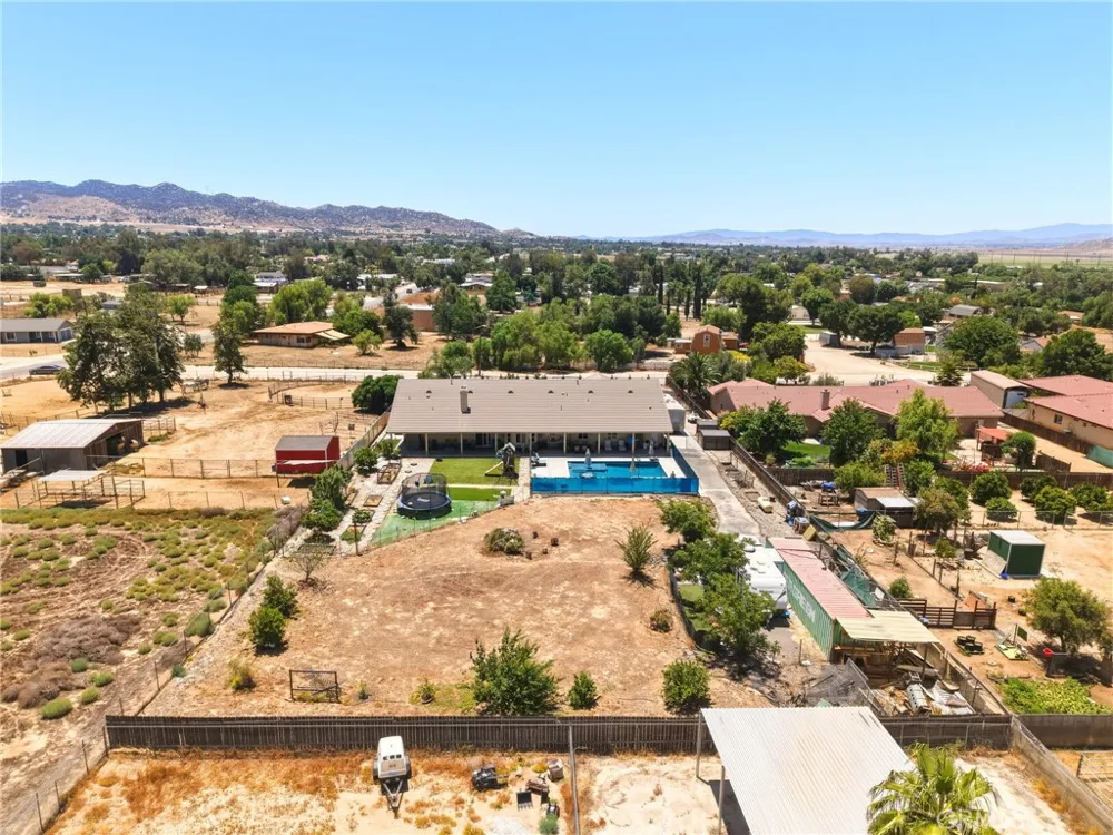 30510 Phillip Rd Nuevo, CA 92567
