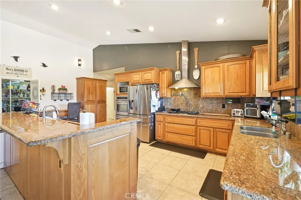 30510 Phillip Rd Nuevo, CA 92567