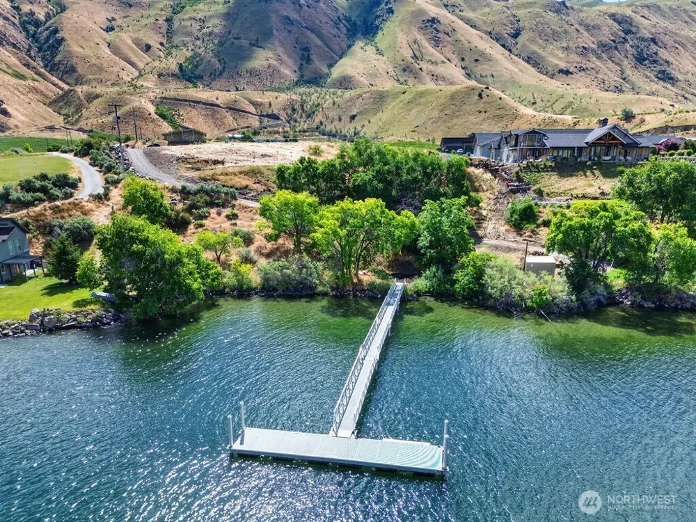 44 Shore Drive East Wenatchee, WA 98802