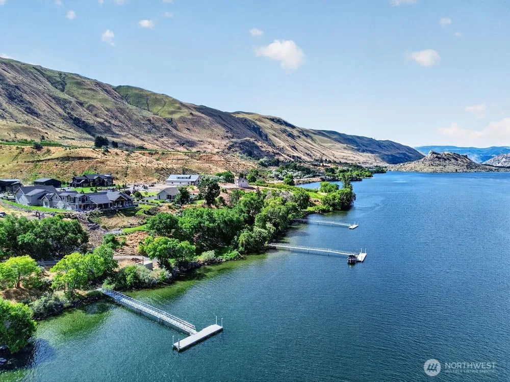 44 Shore Drive East Wenatchee, WA 98802