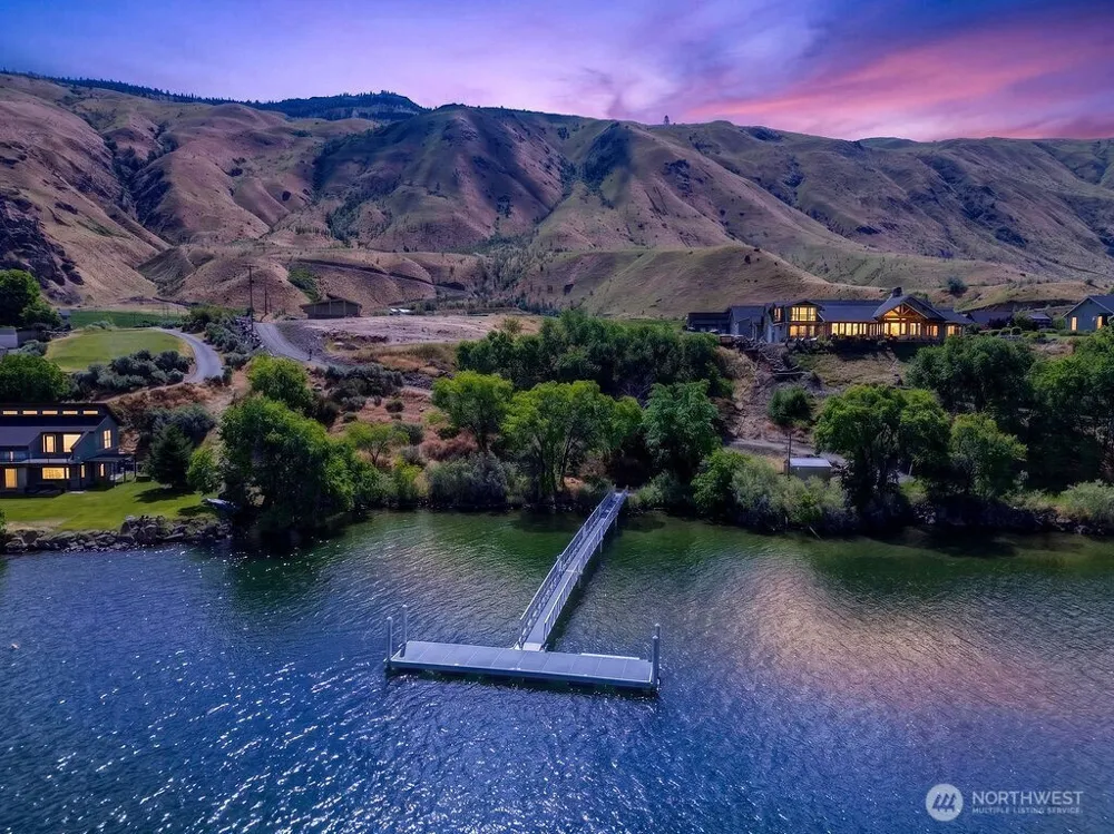 44 Shore Drive East Wenatchee, WA 98802
