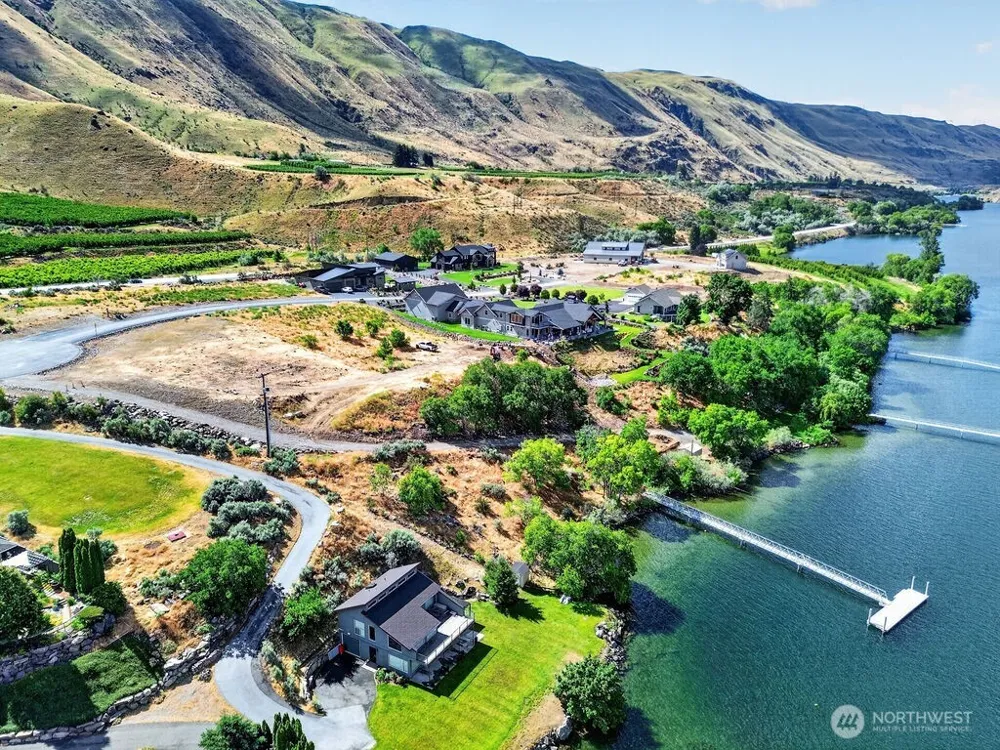 44 Shore Drive East Wenatchee, WA 98802