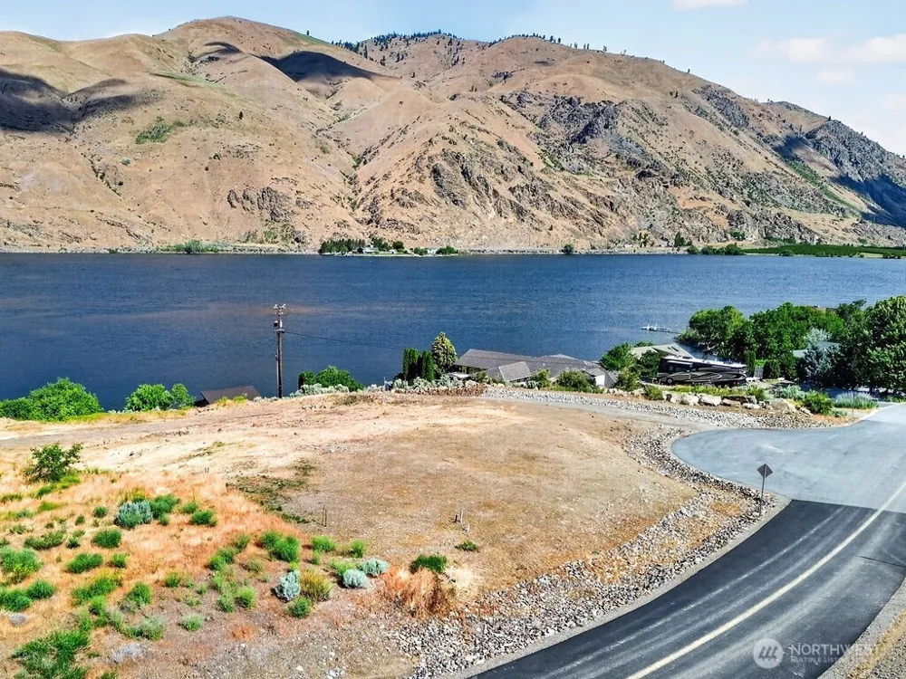 44 Shore Drive East Wenatchee, WA 98802