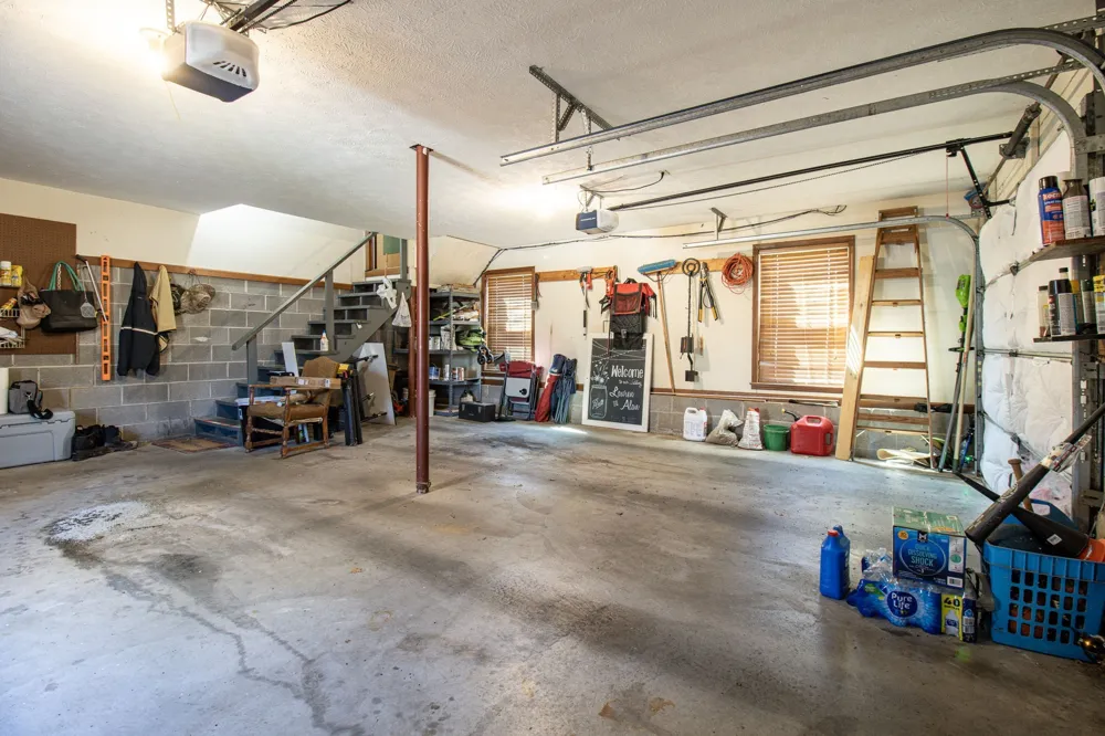 1420 Cantrell Dr Cottontown, TN 37048