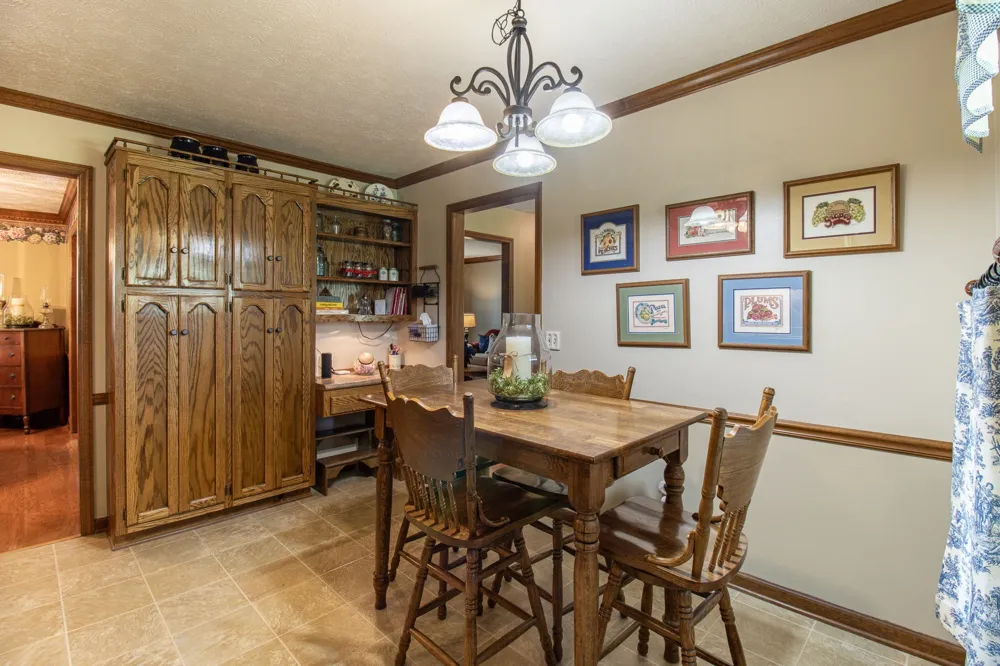 1420 Cantrell Dr Cottontown, TN 37048