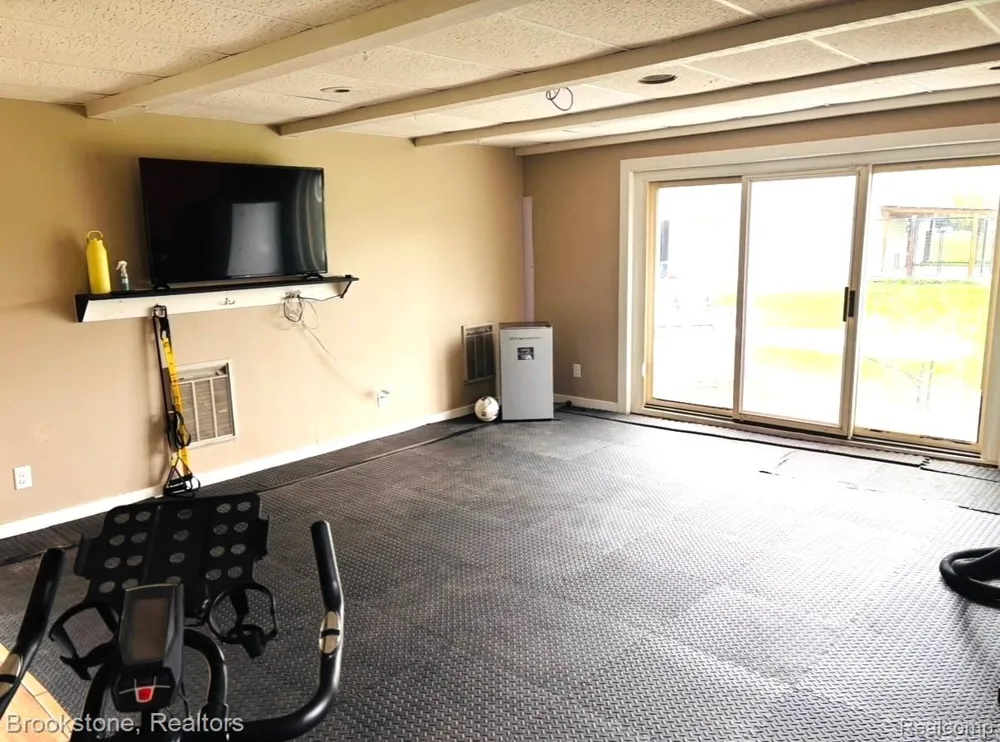 3669 B DRIVE S Leroy Township, MI 49015