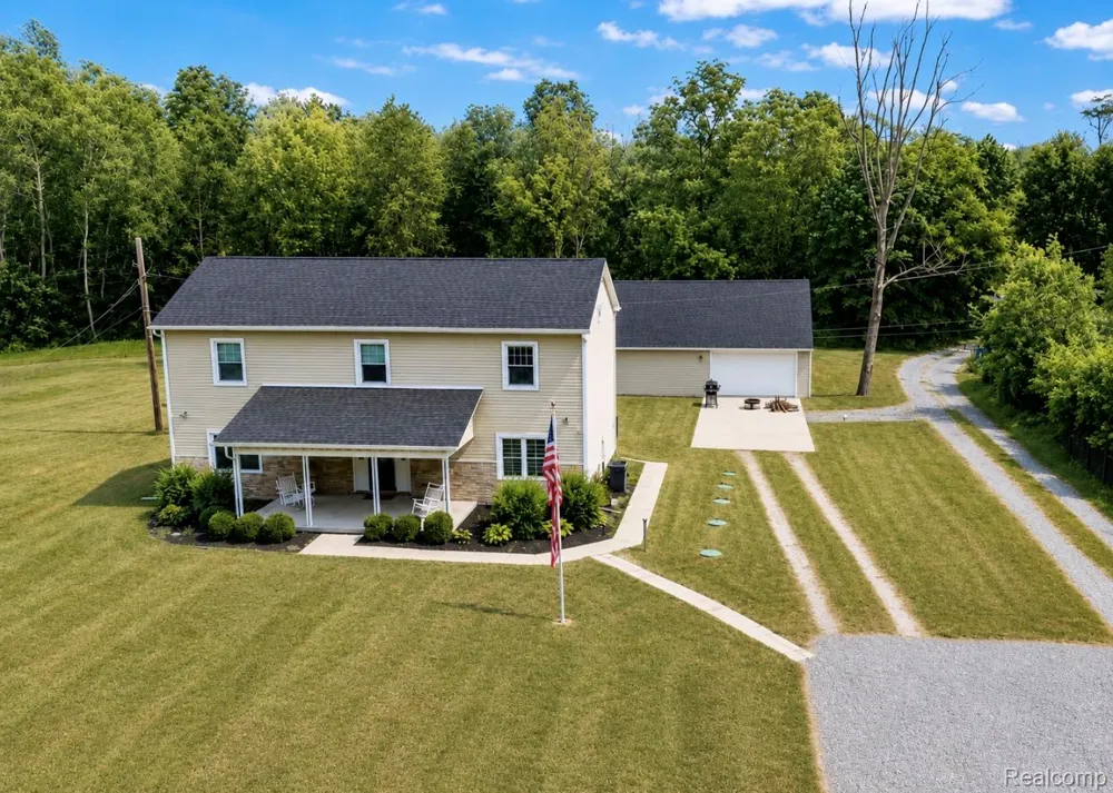 6537 Pardee Road Taylor City, MI 48180