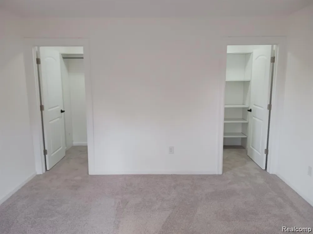 6537 Pardee Road Taylor City, MI 48180