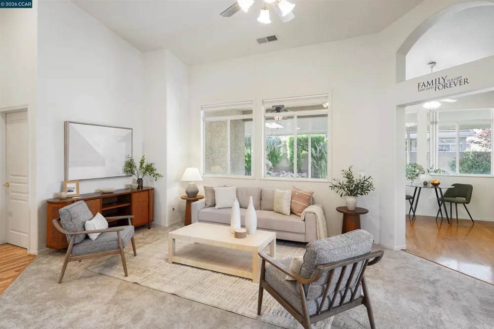 287 Mandarin Cir Vacaville, CA 95687