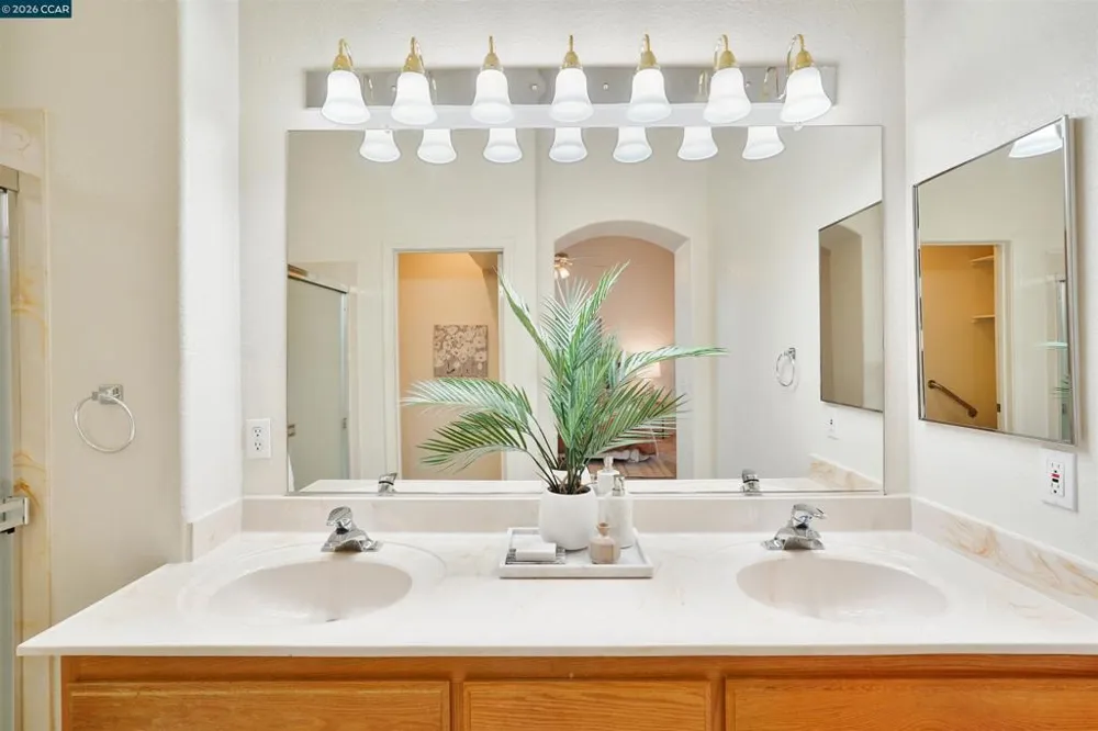287 Mandarin Cir Vacaville, CA 95687