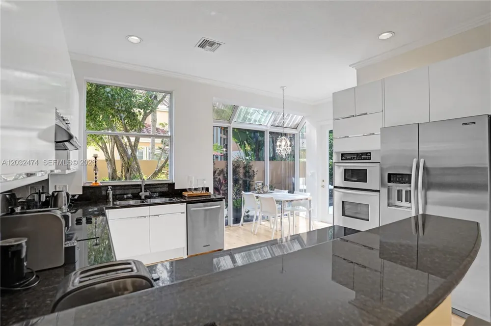 3718 NE 208th St #3718 Aventura, FL 33180