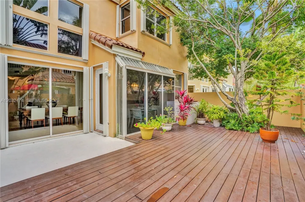 3718 NE 208th St #3718 Aventura, FL 33180