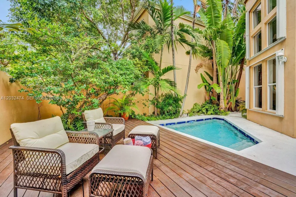 3718 NE 208th St #3718 Aventura, FL 33180