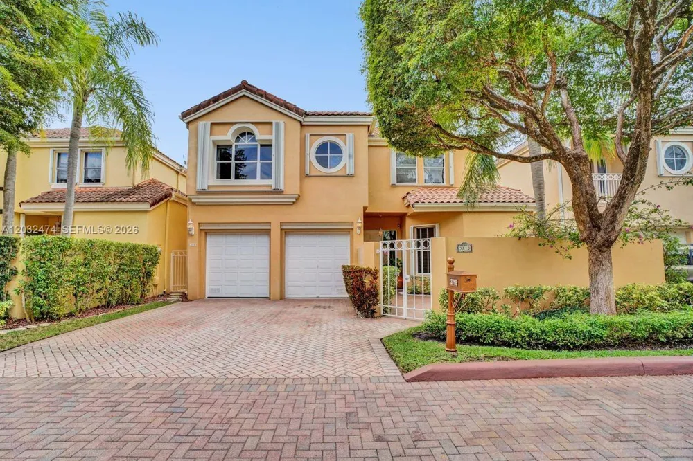 3718 NE 208th St #3718 Aventura, FL 33180