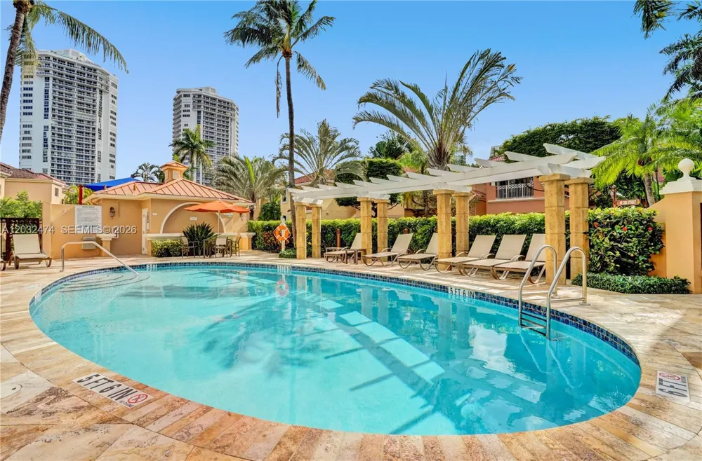 3718 NE 208th St #3718 Aventura, FL 33180