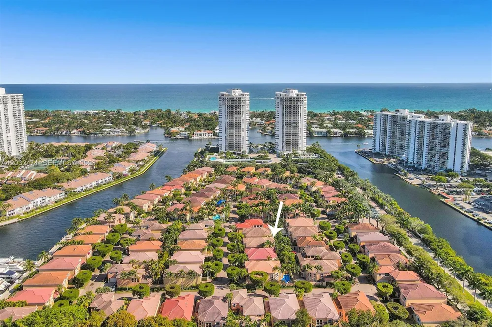 3718 NE 208th St #3718 Aventura, FL 33180