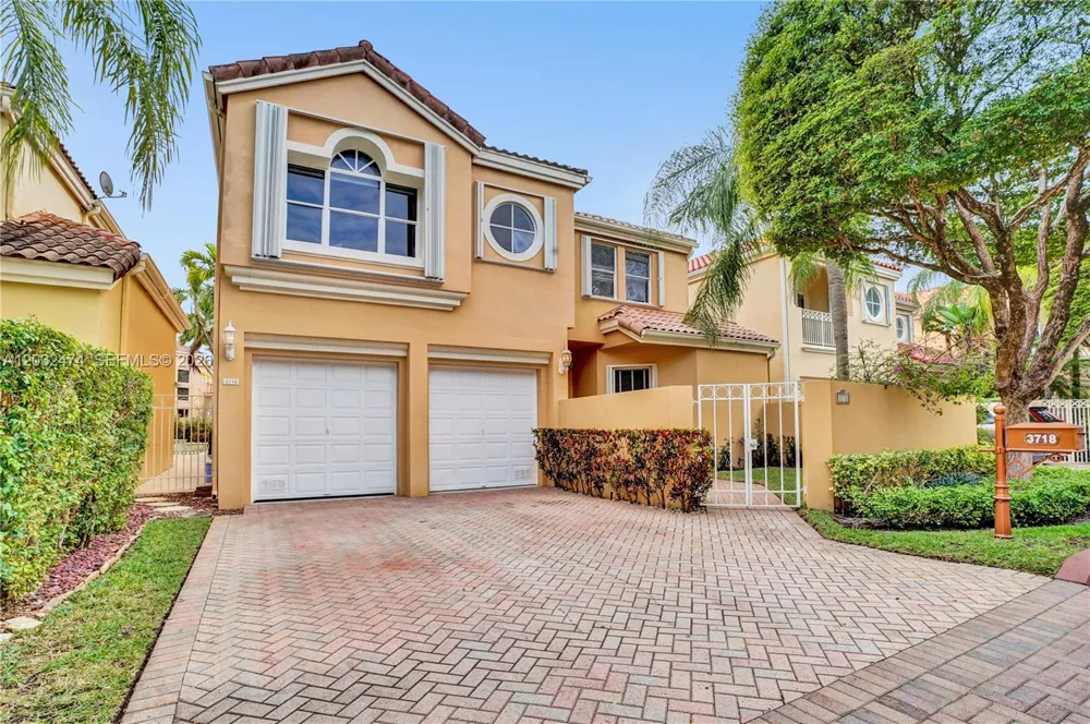 3718 NE 208th St #3718 Aventura, FL 33180