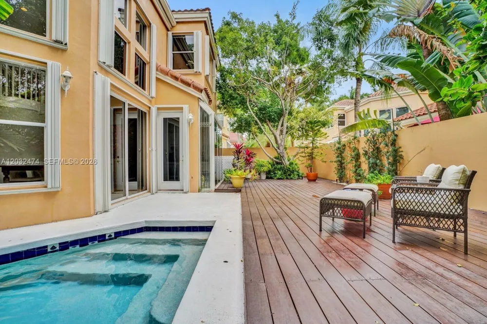 3718 NE 208th St #3718 Aventura, FL 33180