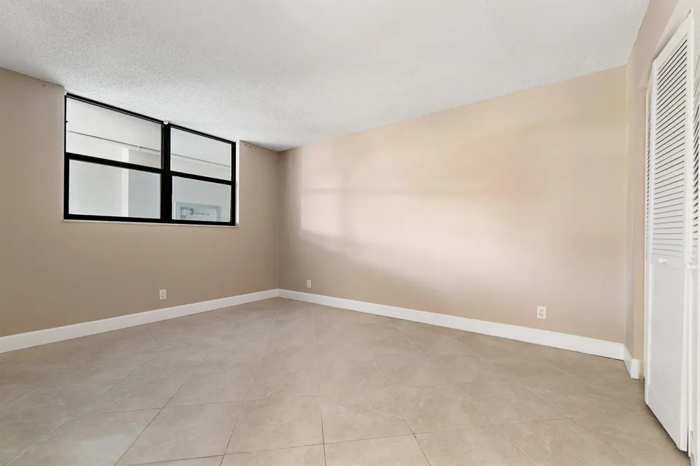 900 Ocean Drive #106 Juno Beach, FL 33408