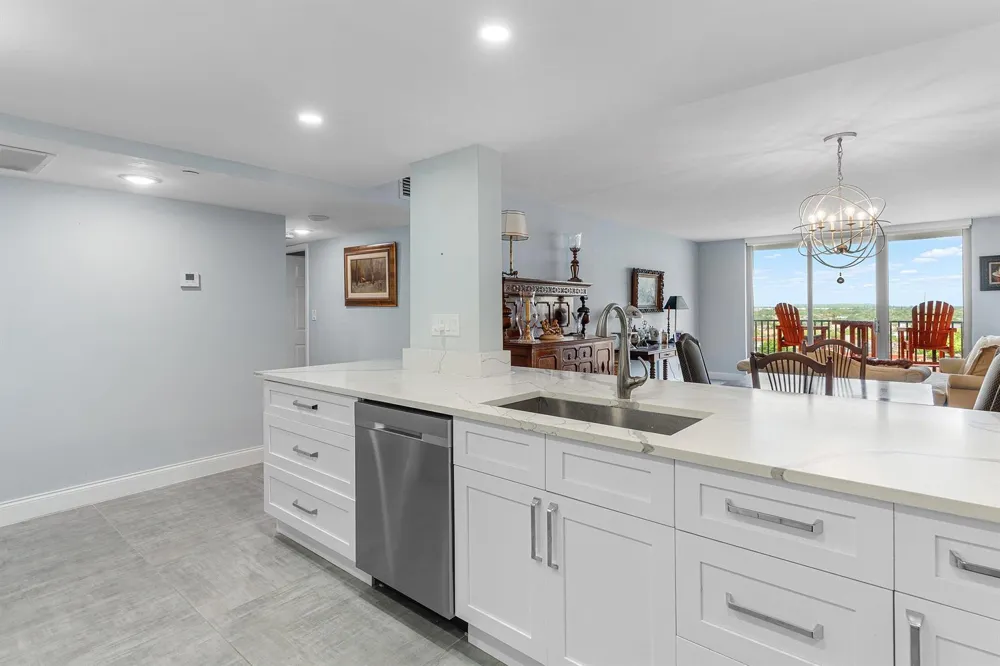 1150 Hillsboro Mile #905 Hillsboro Beach, FL 33062