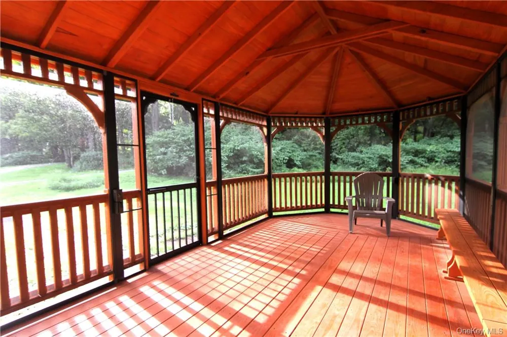 71 MILLER ROAD #6 Hopewell Junction, NY 12533