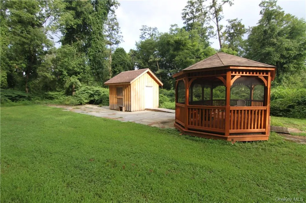 71 MILLER ROAD #6 Hopewell Junction, NY 12533