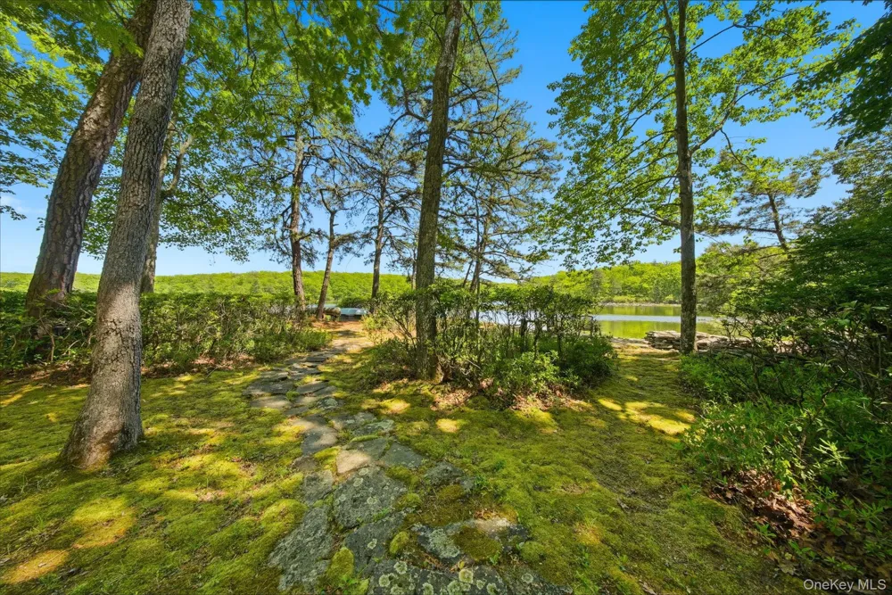 67 East Road Wurtsboro, NY 12790