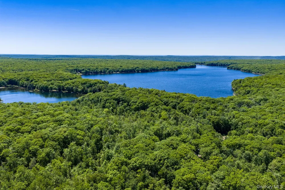 67 East Road Wurtsboro, NY 12790