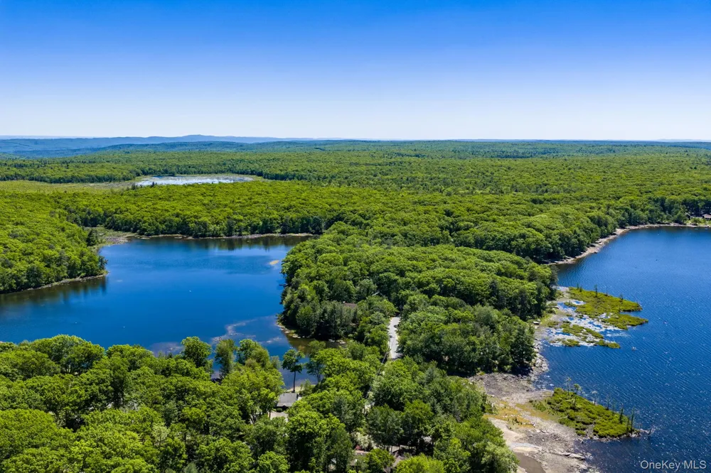 67 East Road Wurtsboro, NY 12790