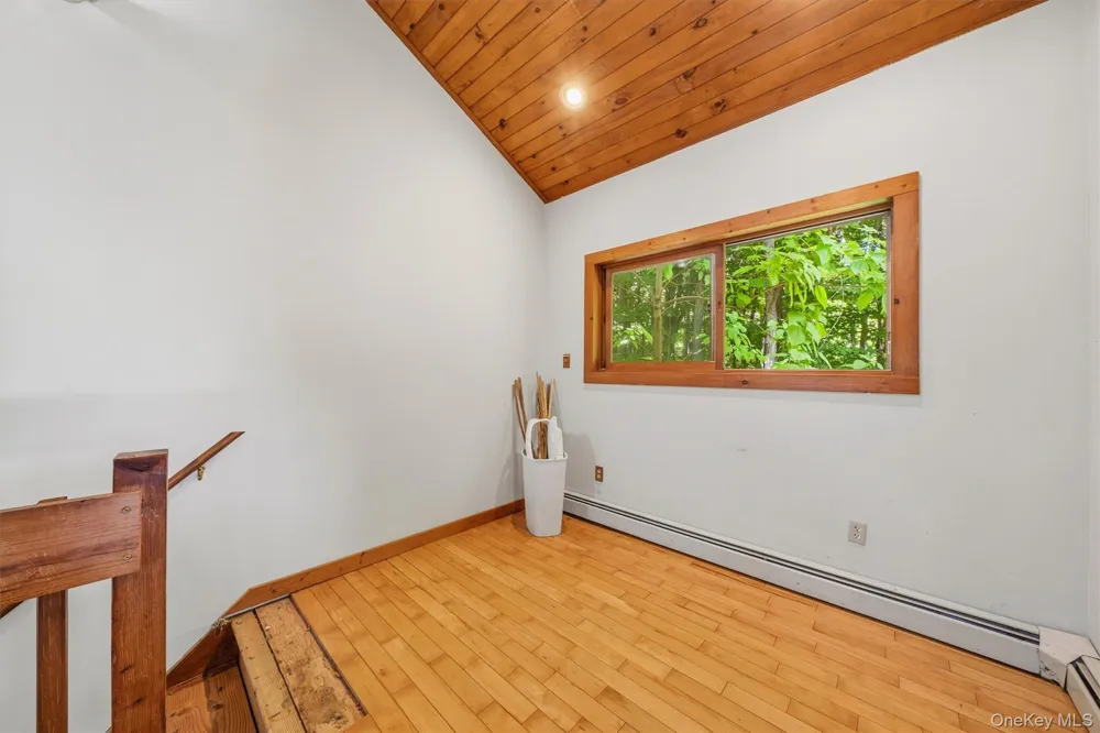 65 Old Turnpike Road Bloomingburg, NY 12721
