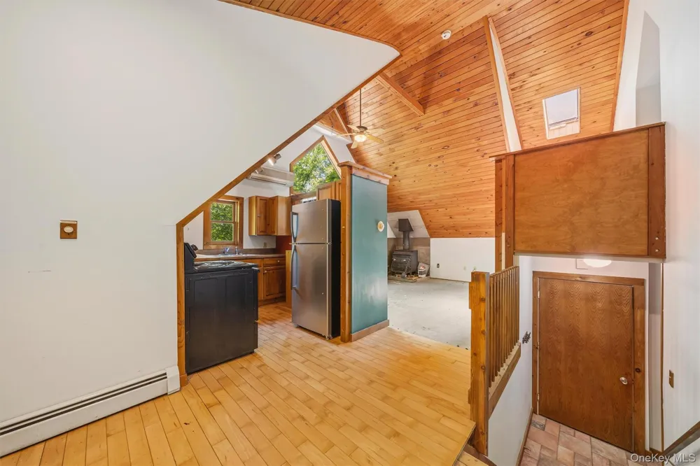 65 Old Turnpike Road Bloomingburg, NY 12721