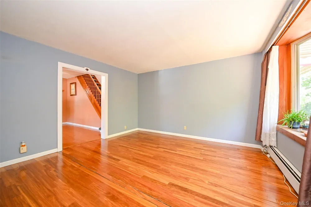 6953 73rd Place Middle Village, NY 11379