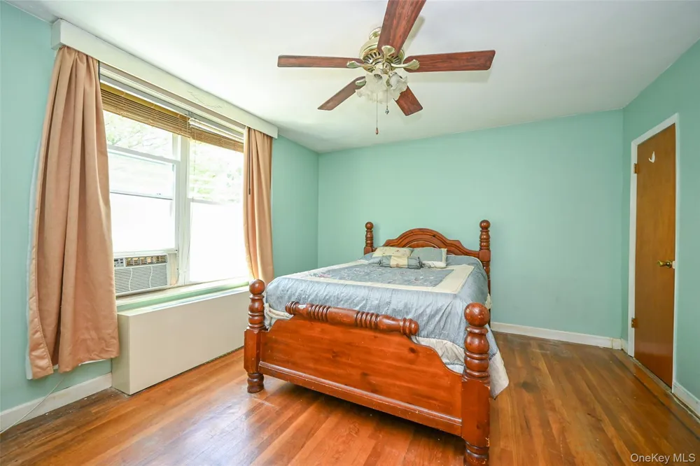 6953 73rd Place Middle Village, NY 11379