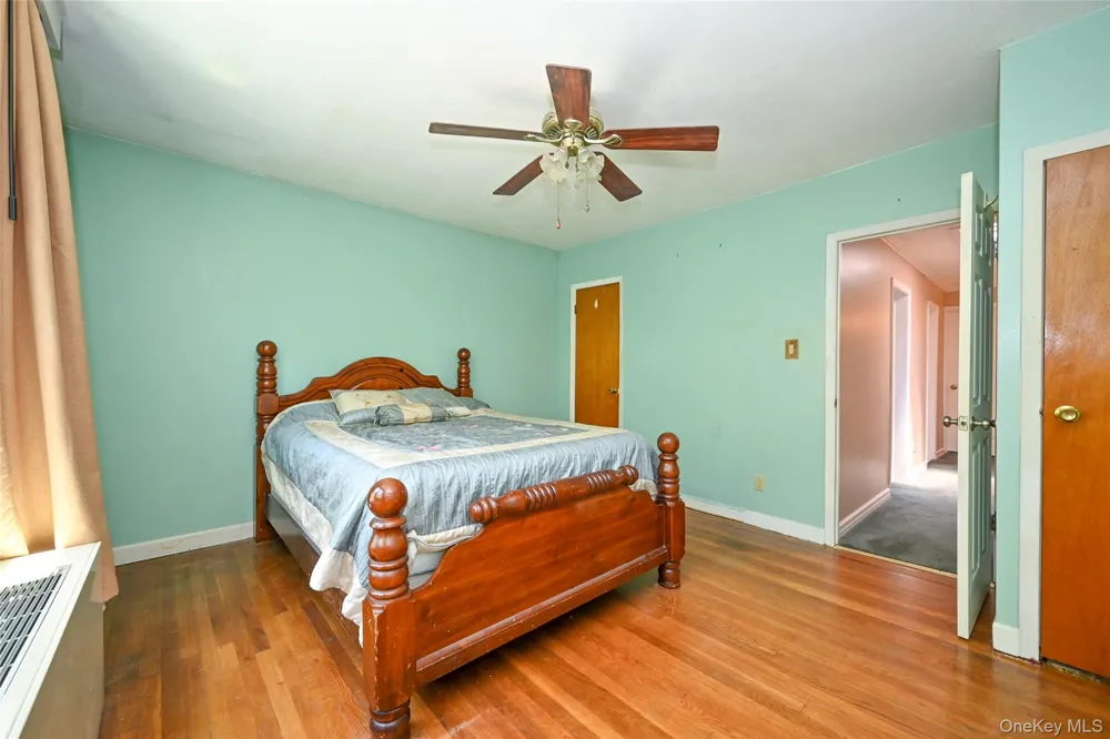 6953 73rd Place Middle Village, NY 11379